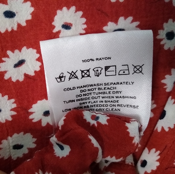 Faithful the Brand Danica Red Floral Wrap Top, size Large - Picture 10 of 11